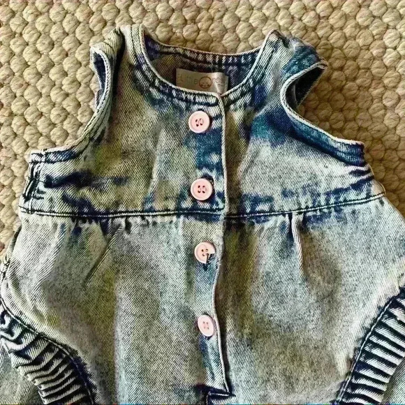 Vintage 80s Ruffle Little Ones Acid Wash Jumpsuit - Picture 3 of 12